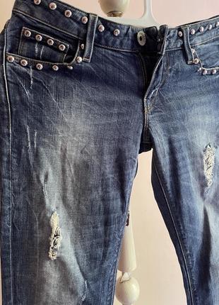 Женские джинсы guess низкая посадка с заклёпками4 фото