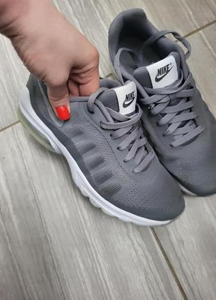 Кроссовки nike