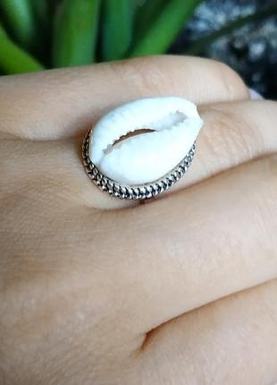 Кольцо колечко каури ракушка под серебро лето тренд4 фото