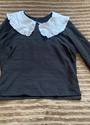 Кофта з красивим комірцем