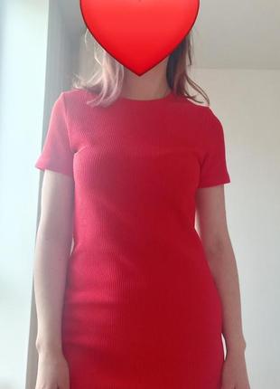 Нежное насыщенное красное платье3 фото