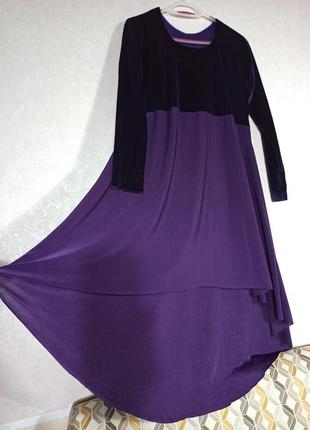 Шикарное фиолетовое платье со шлейфом в идеале.1 фото