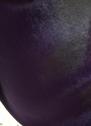 Шикарное фиолетовое платье со шлейфом в идеале.2 фото