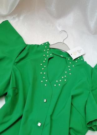 Шикарна красива блуза з перлами яскраво зеленого кольору рукав крильце волани тканина   суперсофтзам3 фото
