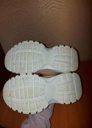 Кросівки 5