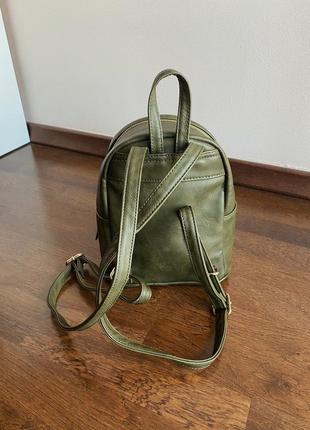 Рюкзак кольору хакі з еко-шкіри5 фото