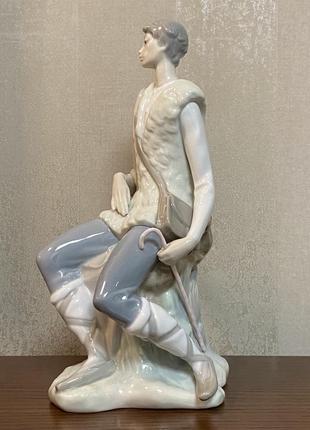 Фарфоровая статуэтка lladro «пастух». 2
