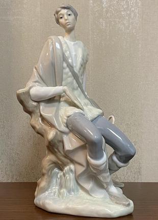 Фарфоровая статуэтка lladro «пастух». 7