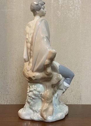 Фарфоровая статуэтка lladro «пастух». 5