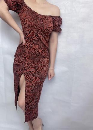 Платье миди с разрезом missguided 2