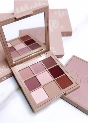 Палетка тіней від huda beauty cool matte