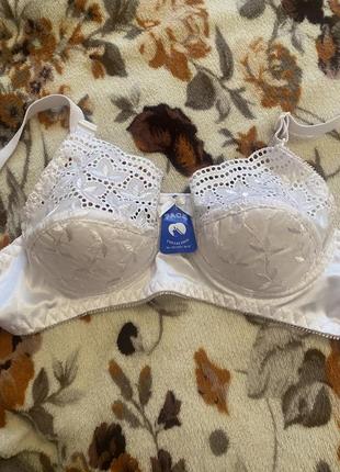 Бюст ретро кружево 75