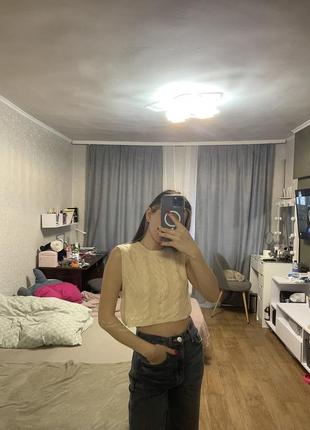 Жилетка вязаная