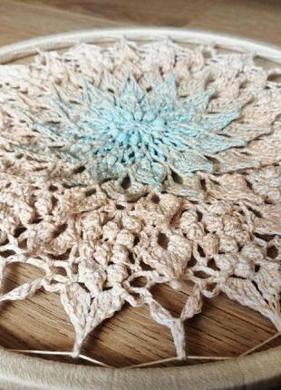 Эко-ловец снов ручной работы "лотос" с плетением макраме. диаметр 30 см