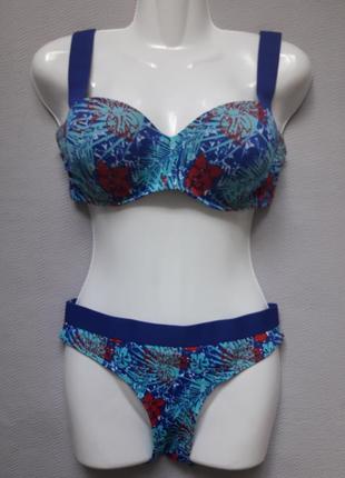 Фірмовий роздільний купальник у квітковий принт з формованою чашкою crane