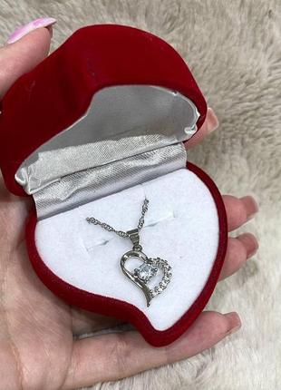 Колье "серебряное сердце с дорожкой цирконов" из ювелирного сплава - солидный подарок девушке в коробочке