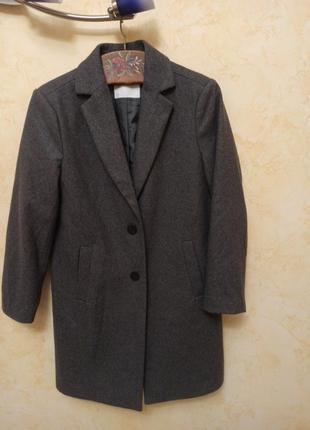 Красивое шерстяное пальто, стиль casual, прямой крой