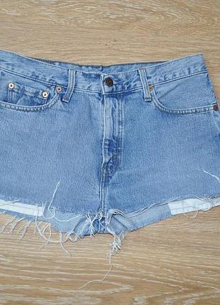 Джинсовые шорты от levis