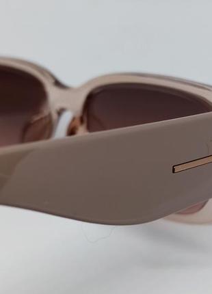 Очки в стиле tom ford женские солнцезащитные бежево коричневые с градиентом в прозрачной оправе6 фото