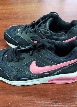 Детские кроссовки