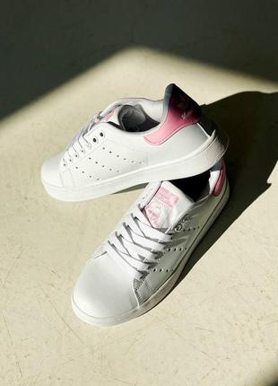 Идеальные кеды на лето для девушек adidas stan smith pink and white3 фото