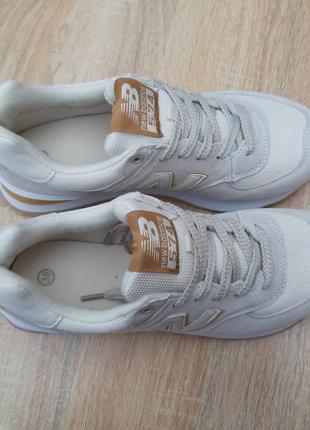 Жіночі кросівки new balance6 фото