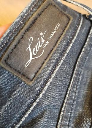 Джинсы levis средняя посадка прямые slim 26р.