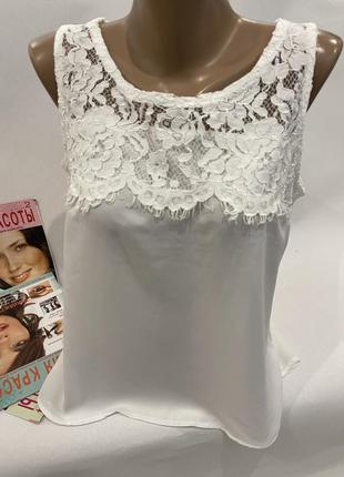 Гарна  біла майка , блуза