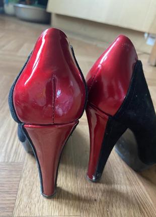 Туфли замшевые лакированные вставки красные туфли классические2 фото