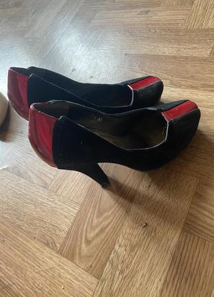 Туфли замшевые лакированные вставки красные туфли классические5 фото