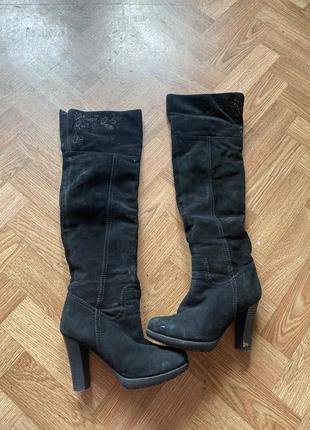 Ботфорды замшевые на каблуке черные