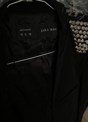 Пиджак zara с погонами шипы2 фото