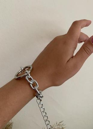 Женский браслет крупный цепь с большим кольцом посередине серебряный5 фото