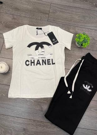 Костюм в стилі chanel