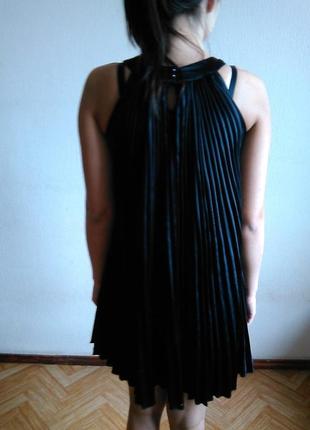 Шикарное платье свинг  плиссировкой3 фото