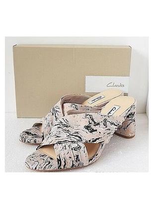 Р.38,39 clarks жіночі шкіряні босоніжки оригінал