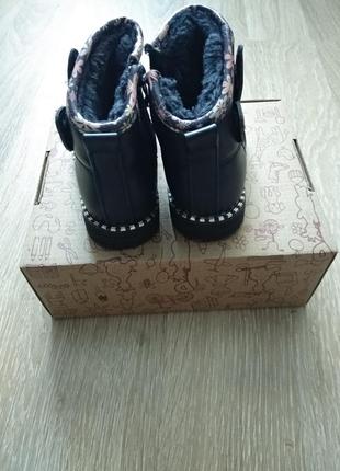 Зимние ботиночки для девочки2 фото
