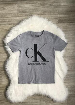 Футболка calvin klein оригинал s