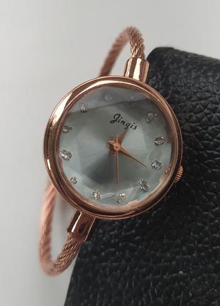 Годинник наручний жіночий з еластичним браслетом4 фото