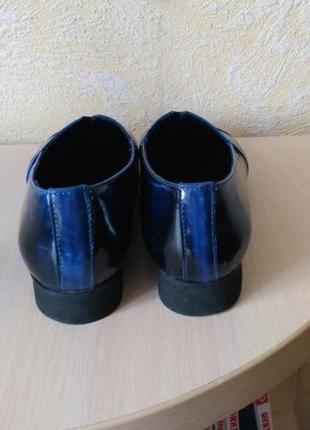 Кожаные лакерованные туфли лоферы р.38/24,5см4 фото