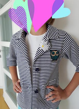 Стильний піджак на дівчинку