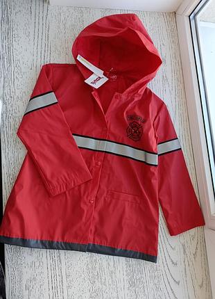 Червона вітровка -дощовик на хлопчика