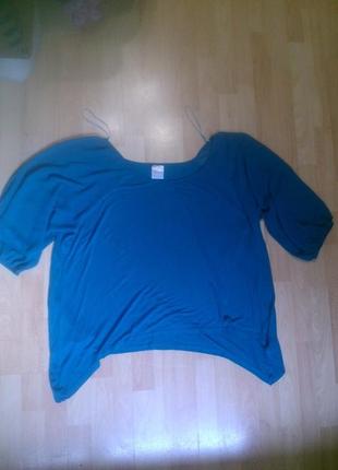 Фирменная футболка блузка