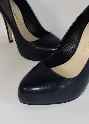Cafenoir жіночі шкіряні туфлі на каблуку 36-й розмір5 фото