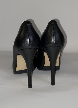 Cafenoir жіночі шкіряні туфлі на каблуку 36-й розмір6 фото