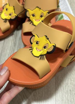 Сандали босоножки тапочки