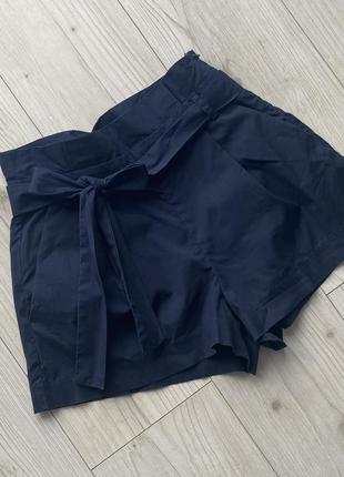 Короткие широкие классические шорты, высокая талия5 фото