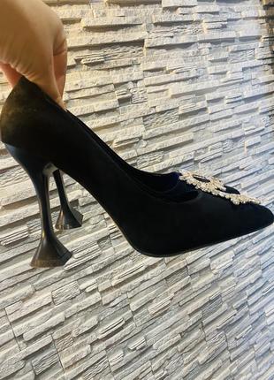 Шикарні туфлі