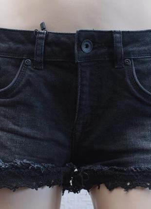 Шорти англійської бренду superdry, чорного кольору.