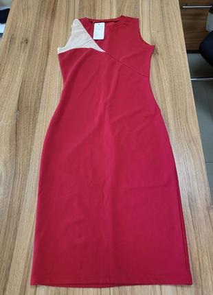 Платье красное, 42/44 размер